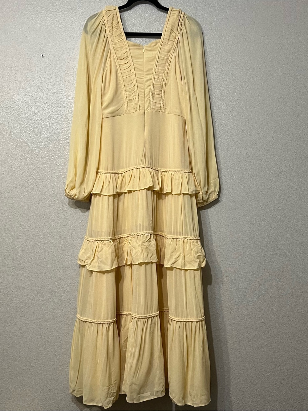 FARM Rio Cream Ruffle-Tiered Button-Front Maxi Dress - Picture 10 of 10